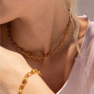 Elegant stainless steel hardware Gold Chain Necklace and Bracelet Set